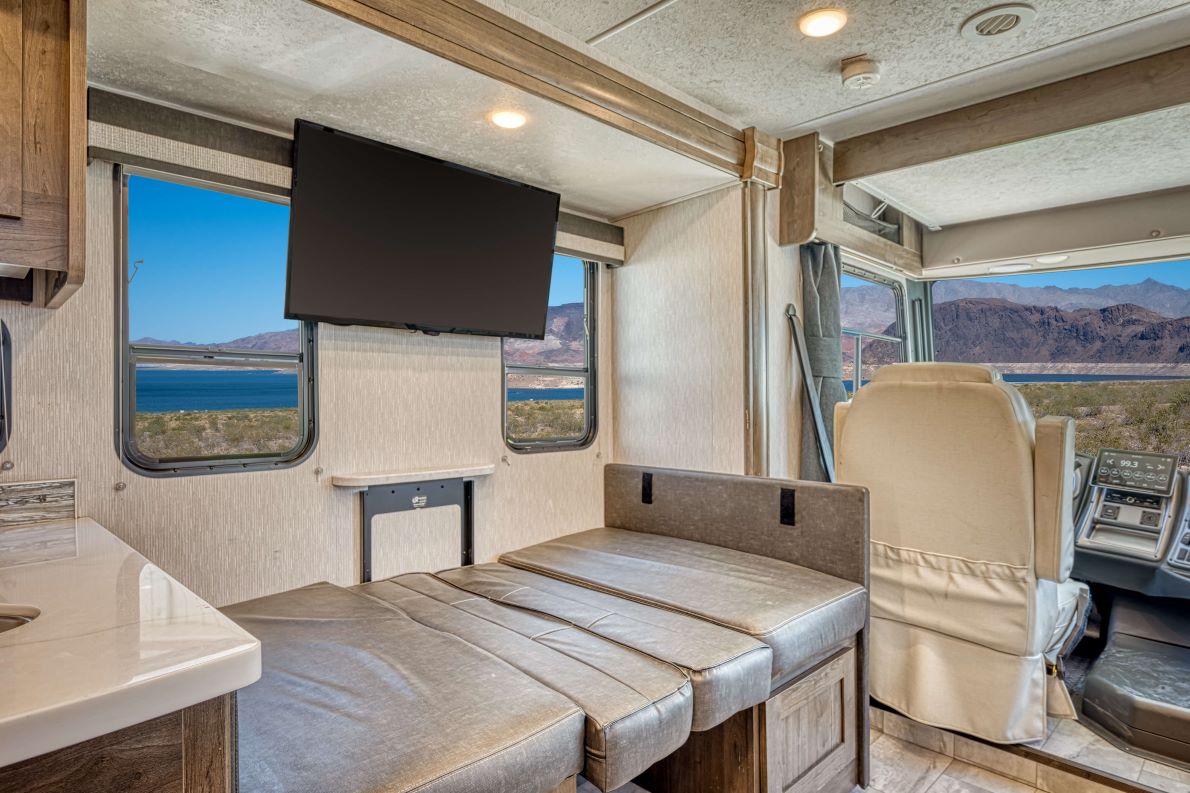 Class A Luxury Sleeper (AF)