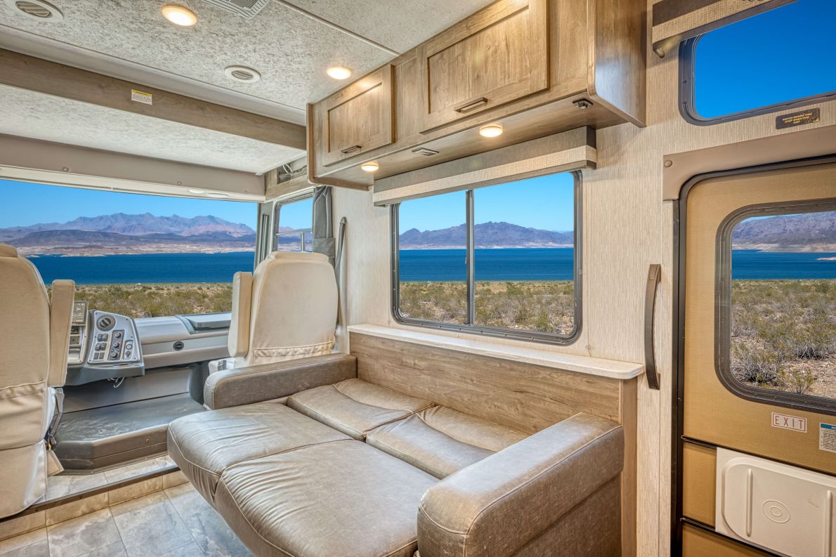 Class A Luxury Sleeper (AF)