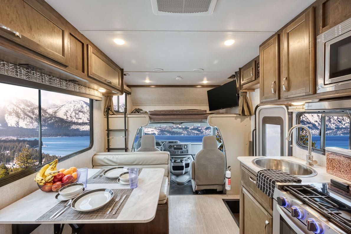 Well-Equipped Interior Kitchen Well-Equipped Interior Kitchen