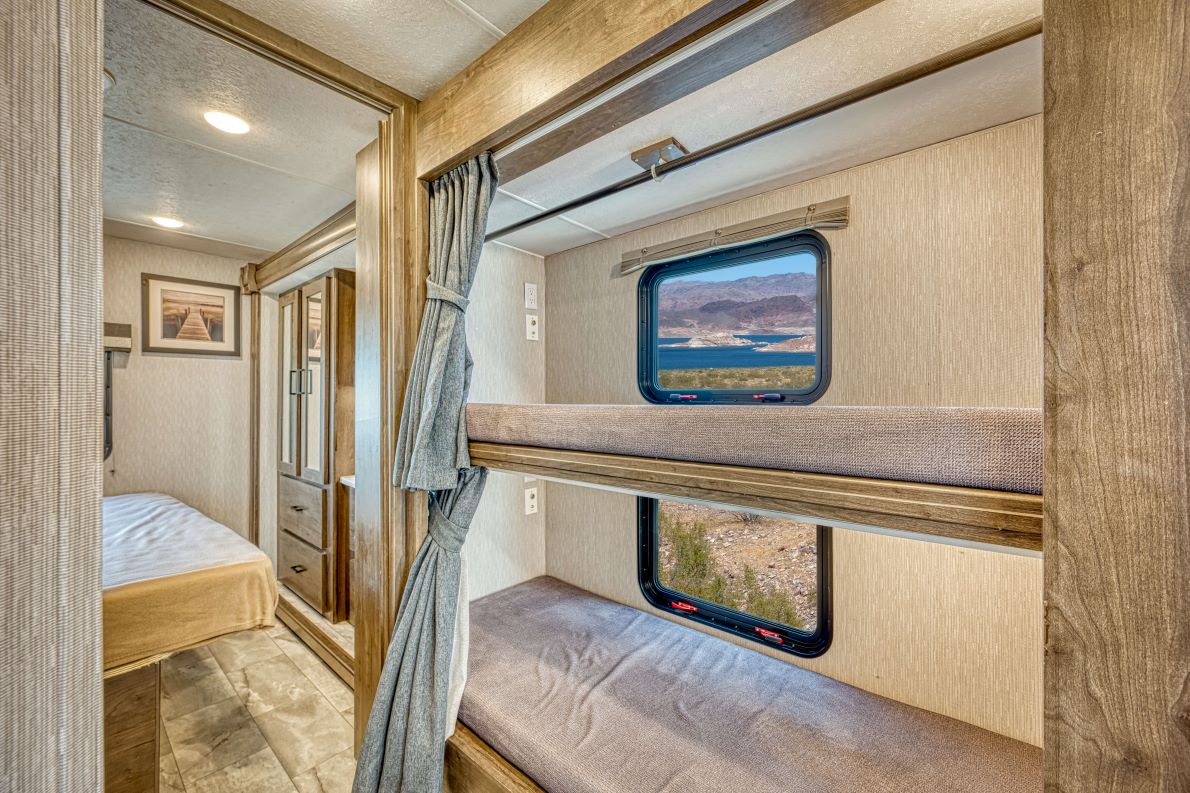 Class A Luxury Sleeper (AF)